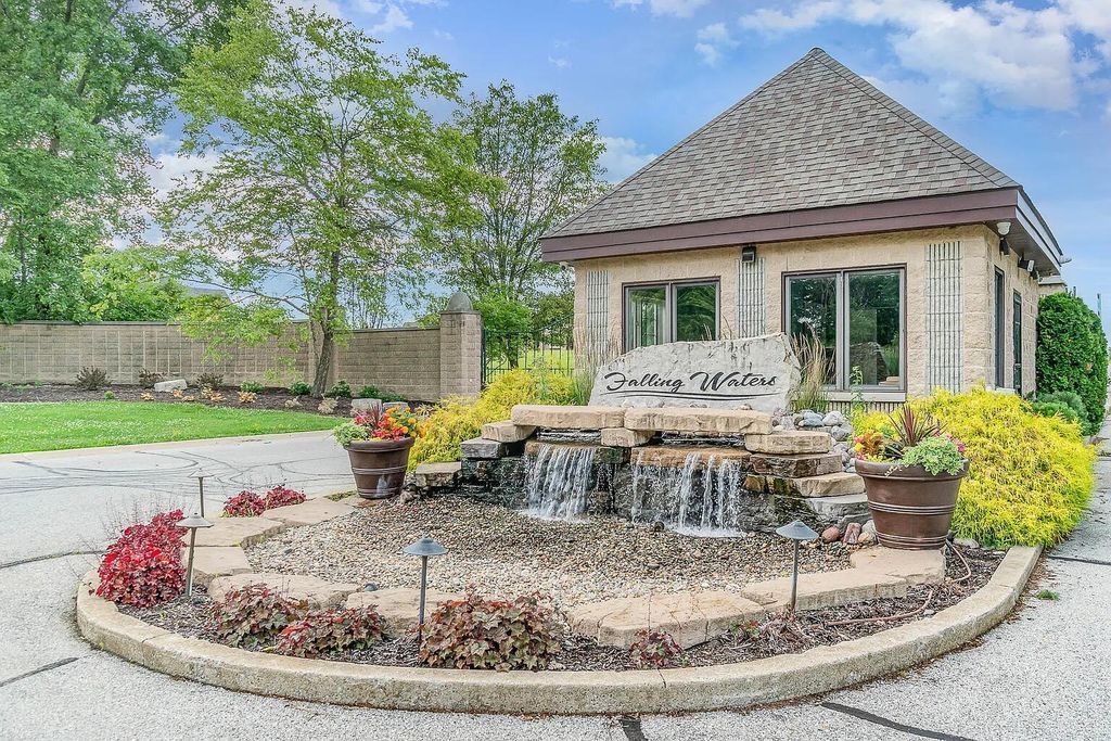 Photo of 81 Morena Terrace, Crown Point, IN 46307 (MLS # 832991)