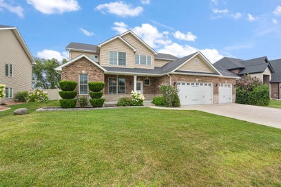 9827 Garden Way St. John IN 46373