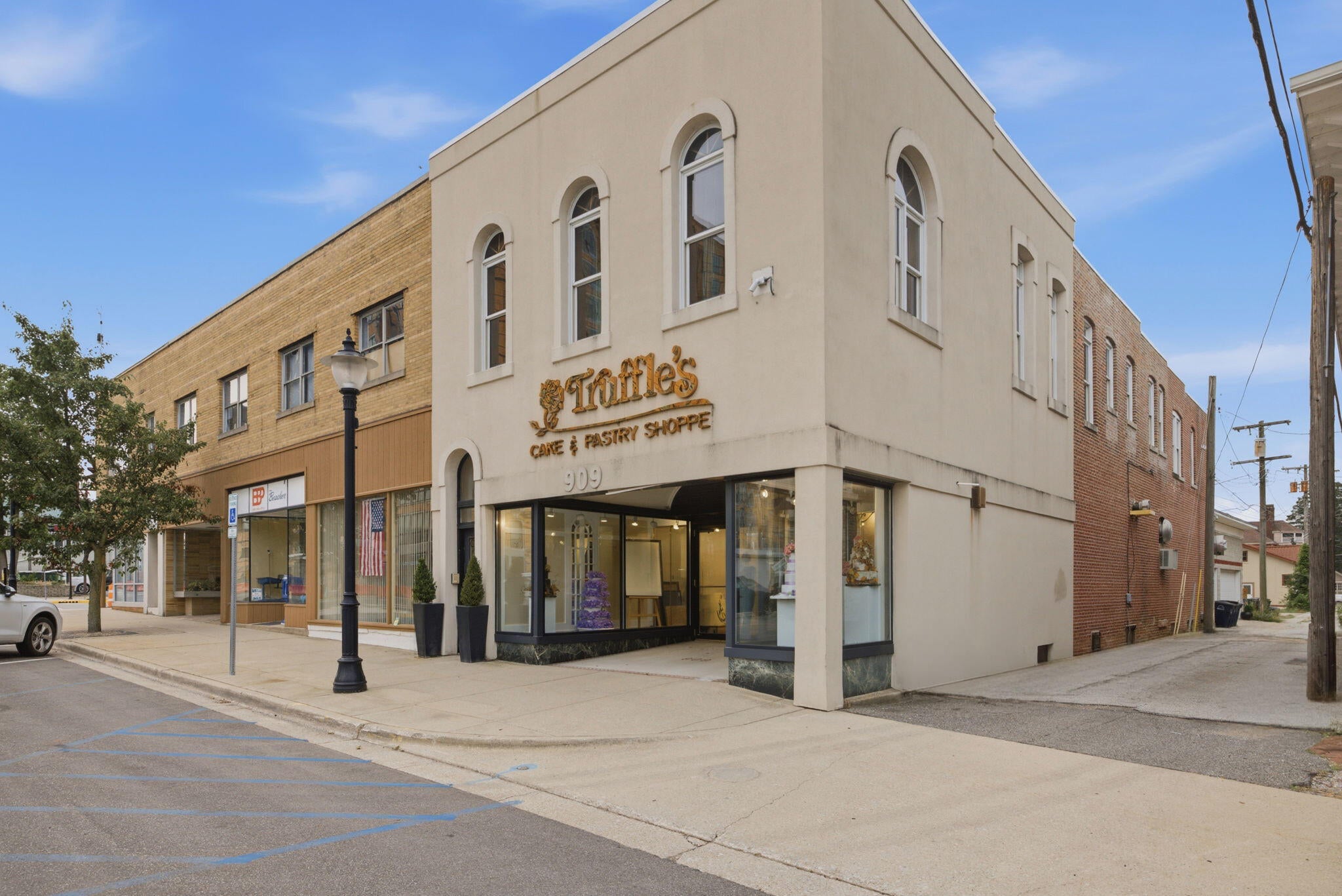 909 Franklin Street