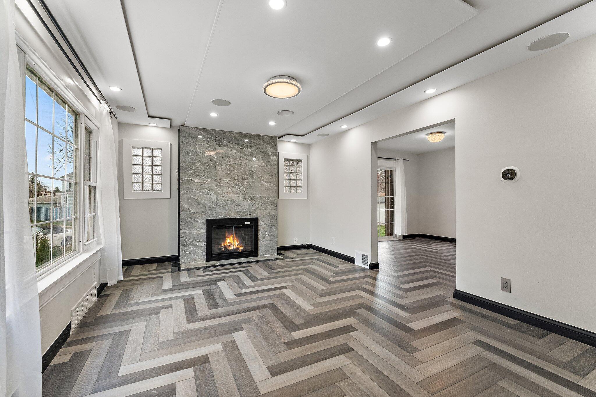 Hammond, Indiana 46323, United States, 4 Bedrooms Bedrooms, ,2 BathroomsBathrooms,Residential,Active,29823