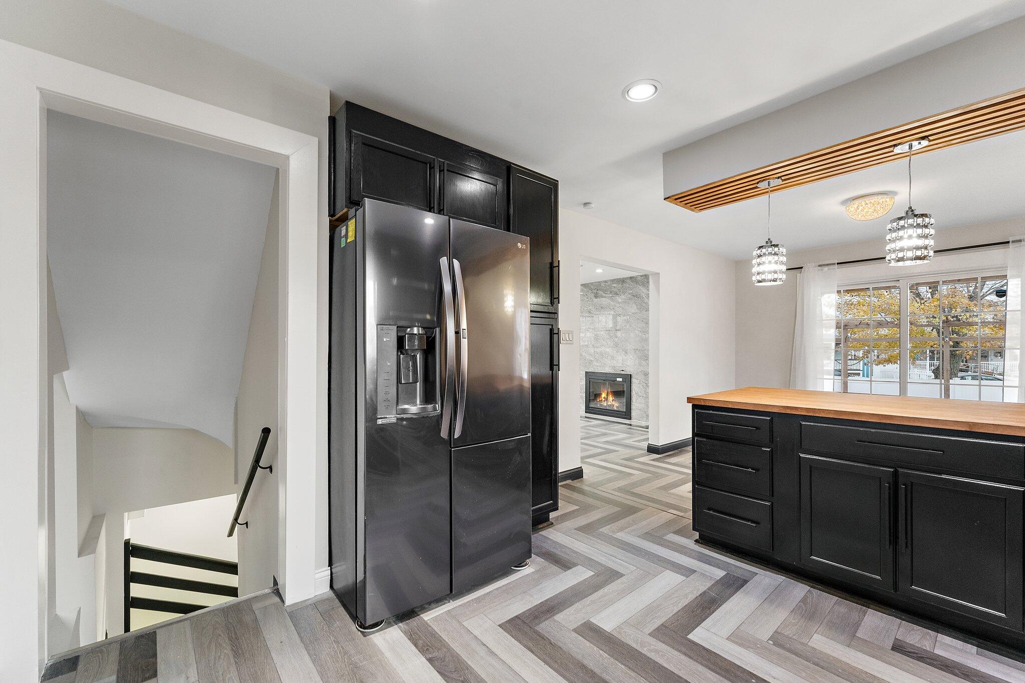 Hammond, Indiana 46323, United States, 4 Bedrooms Bedrooms, ,2 BathroomsBathrooms,Residential,Active,29823