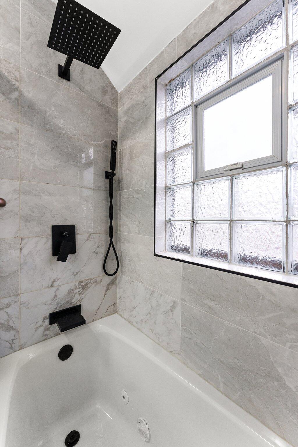 Hammond, Indiana 46323, United States, 4 Bedrooms Bedrooms, ,2 BathroomsBathrooms,Residential,Active,29823