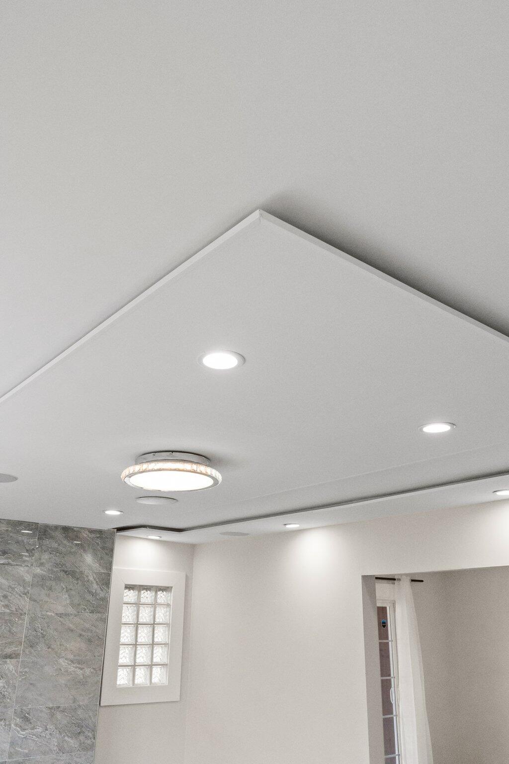 Hammond, Indiana 46323, United States, 4 Bedrooms Bedrooms, ,2 BathroomsBathrooms,Residential,Active,29823