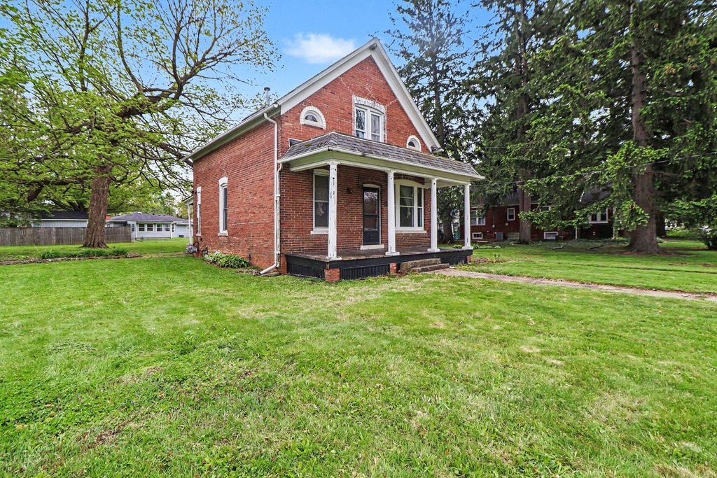 Photo of 253 N Michigan Avenue, Hobart, IN 46342 (MLS # 838172)