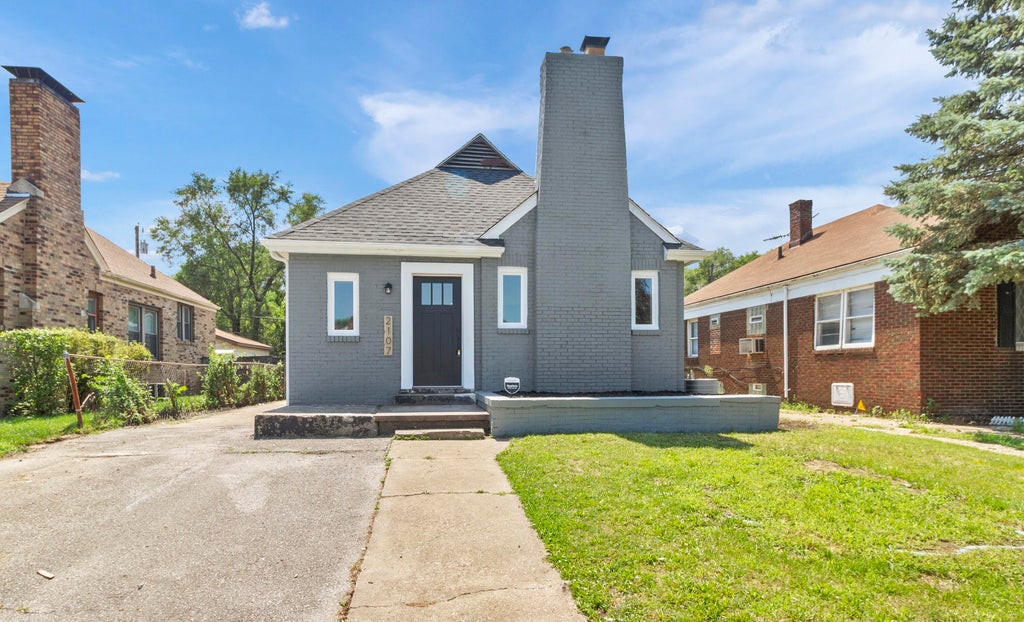 Photo of 2107 W 8th Avenue, Gary, IN 46404 (MLS # 843480)