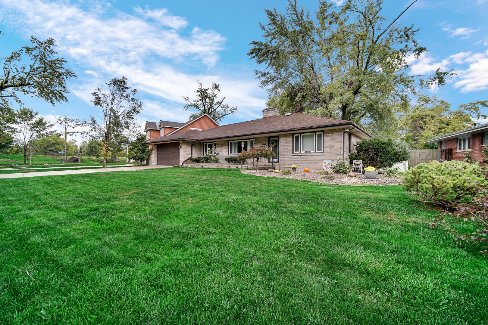 1856 S River Drive