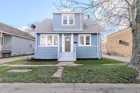 2812 Dekalb Street Lake Station IN 46405