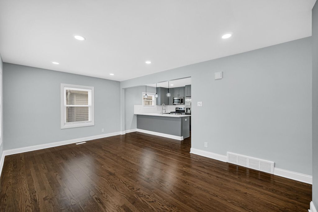 Photo of 6833 Baring Avenue, Hammond, IN 46324 (MLS # 834351)