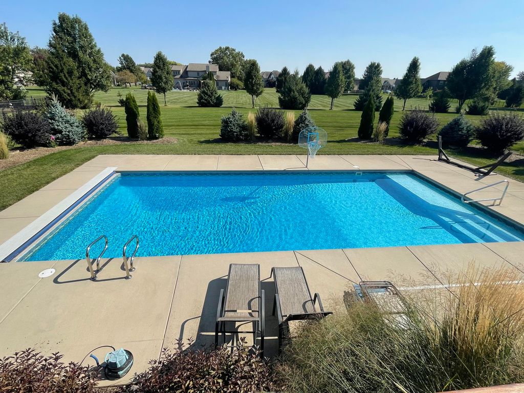 Photo of 186 Buckskin Lane, Valparaiso, IN 46383 (MLS # 837844)