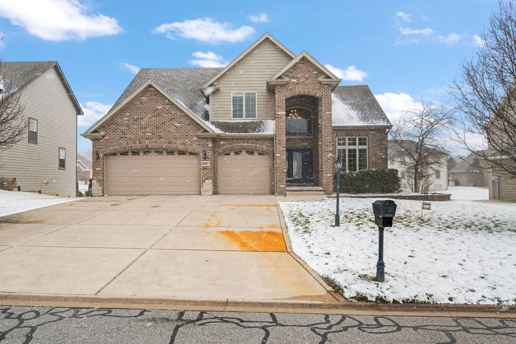 Photo of 9187 Michigan Drive, Crown Point, IN 46307 (MLS # 835566)