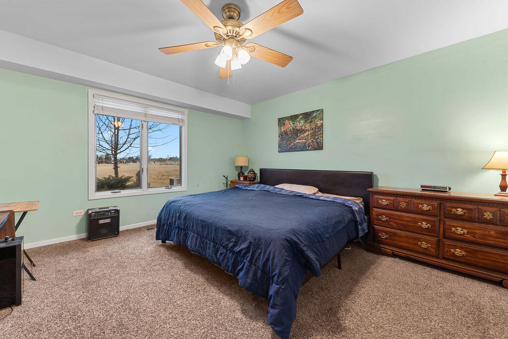 Crown Point, Indiana 46307, United States, 2 Bedrooms Bedrooms, ,2 BathroomsBathrooms,Residential,Pending,8940