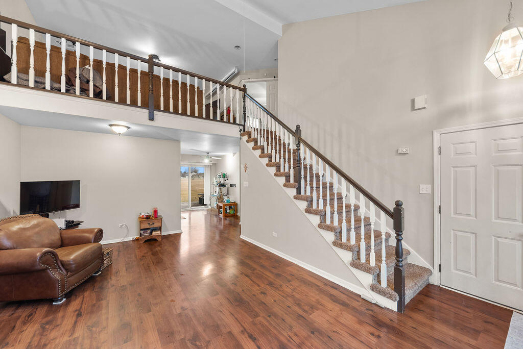 Crown Point, Indiana 46307, United States, 2 Bedrooms Bedrooms, ,2 BathroomsBathrooms,Residential,Pending,8940