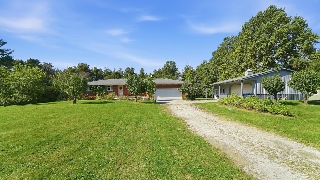 Photo of 356 S 650 E, Valparaiso, IN 46383 (MLS # 846802)