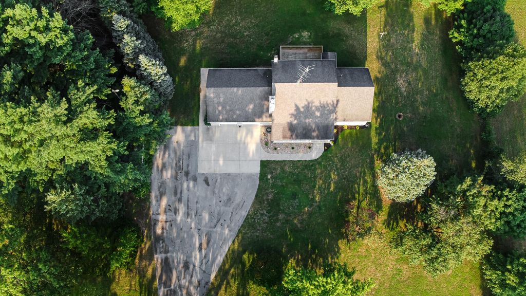 Photo of 1003 S 150 W, Kouts, IN 46347 (MLS # 837696)