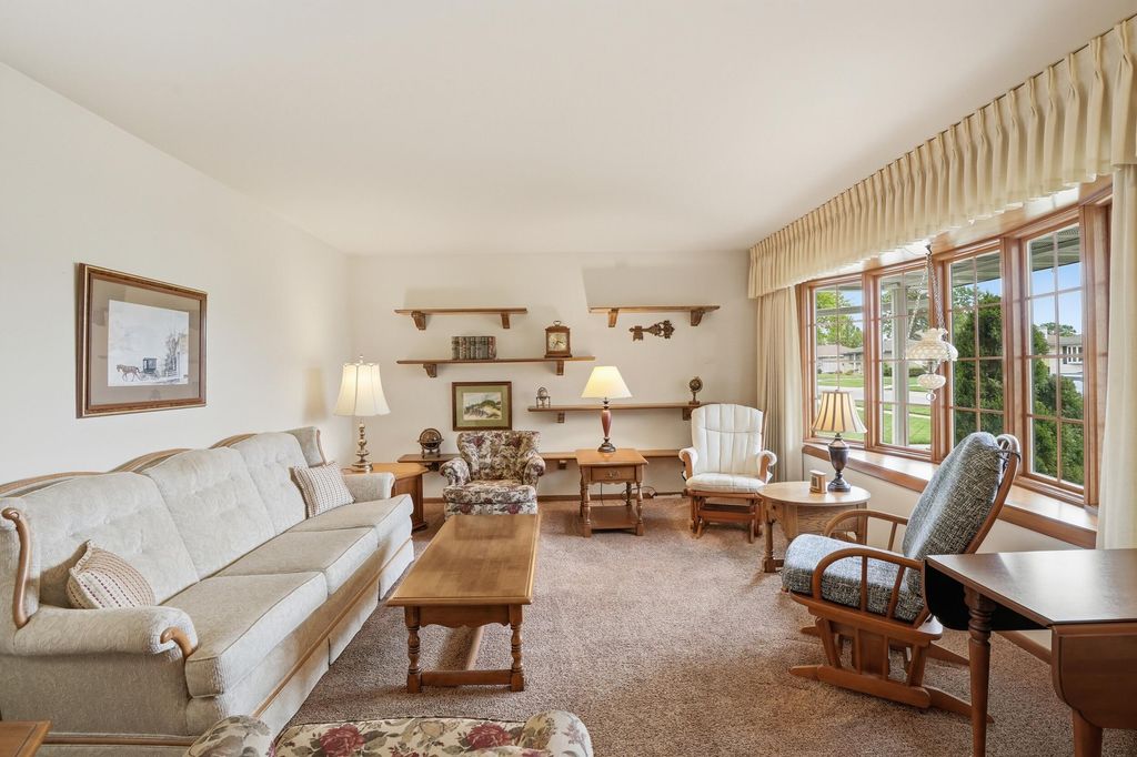 Photo of 3523 41st Place, Highland, IN 46322 (MLS # 838433)