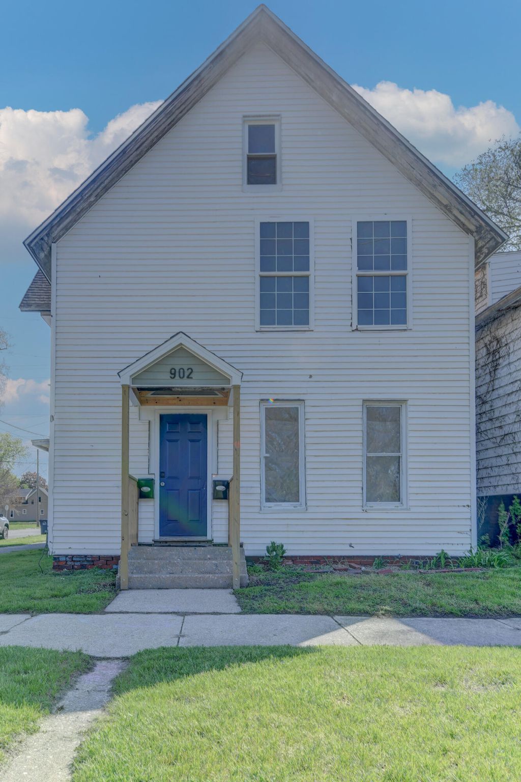 Photo of 902 Kentucky Street, Michigan City, IN 46360 (MLS # 838127)