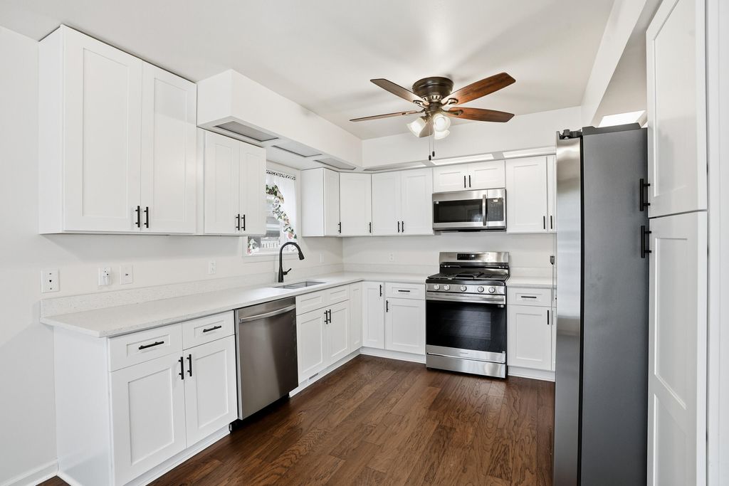 Photo of 7125 Grand Avenue, Hammond, IN 46323 (MLS # 829367)