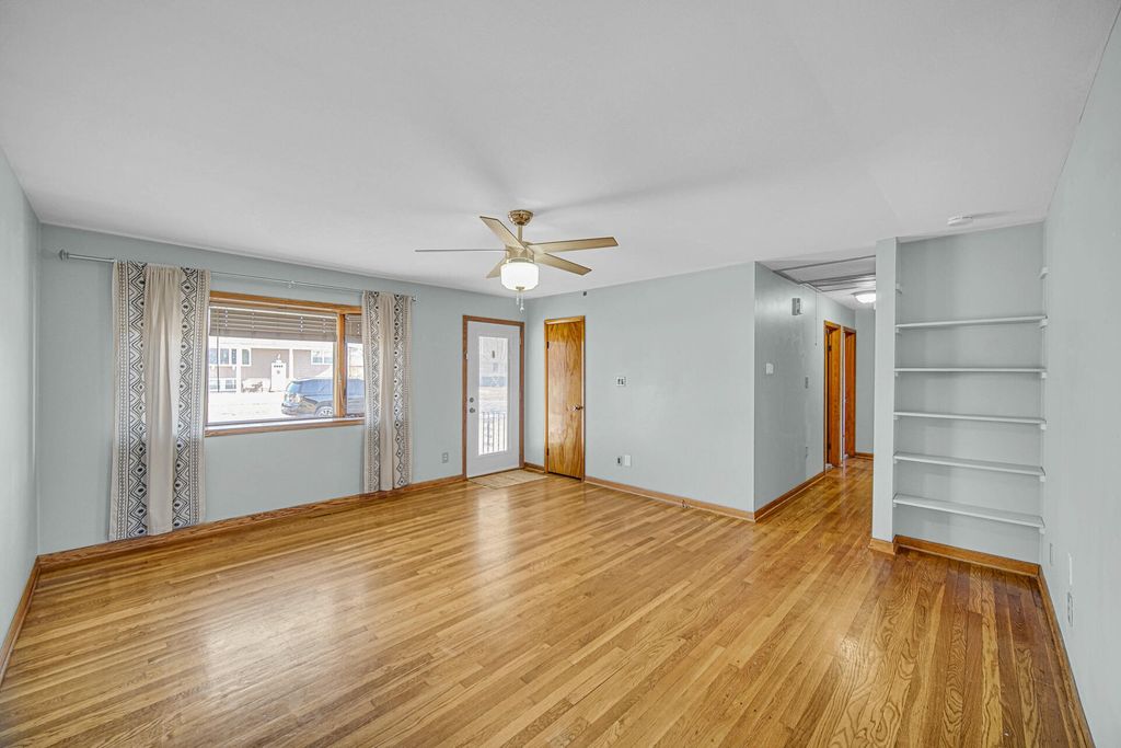 Photo of 9410 Farmer Drive, Highland, IN 46322 (MLS # 833997)