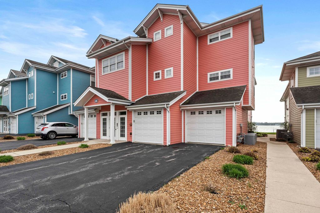 Photo of 13244 E Lakeshore Drive #B-102, Cedar Lake, IN 46303 (MLS # 831355)