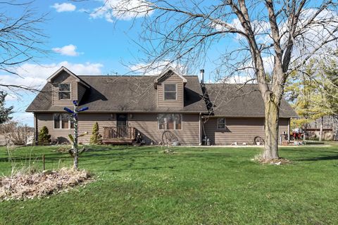 8524 N Wilhelm Road, La Porte, IN 46350 - #: 833086