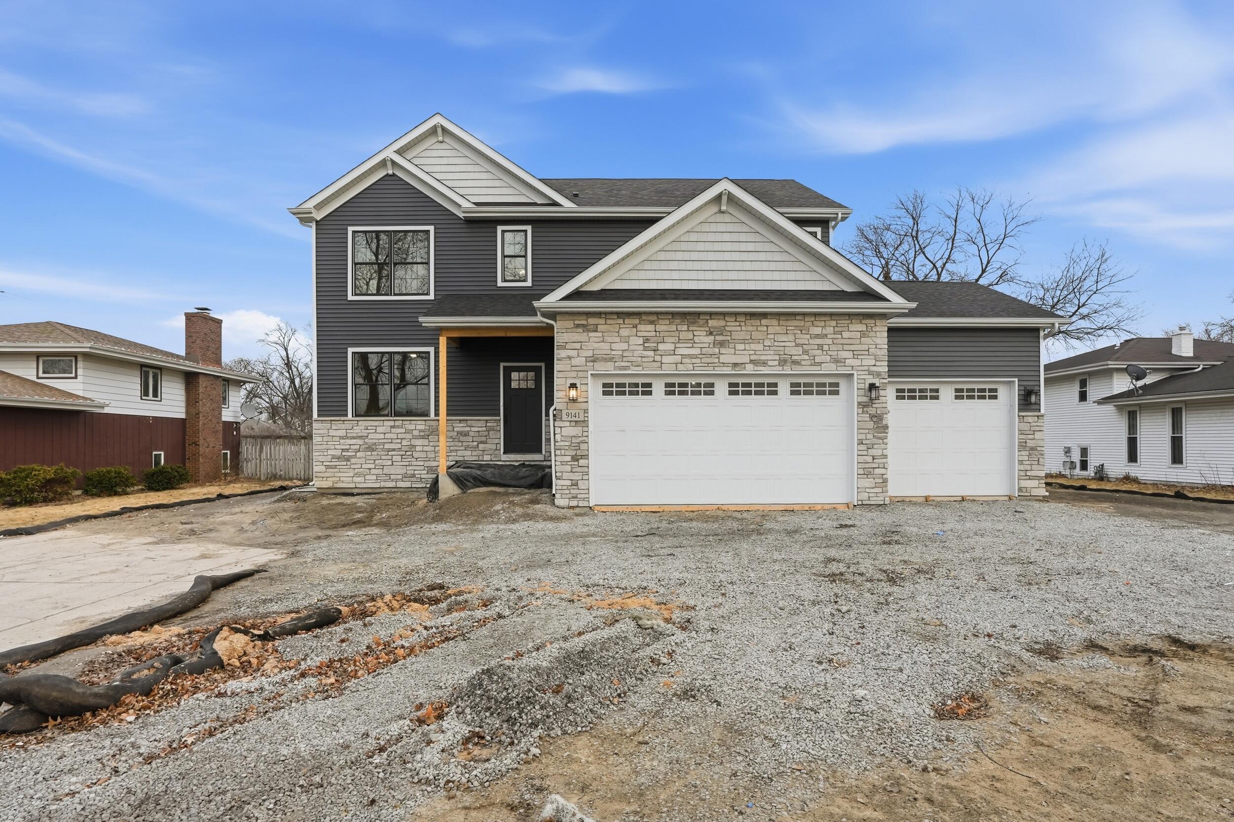 9141 Columbia Avenue