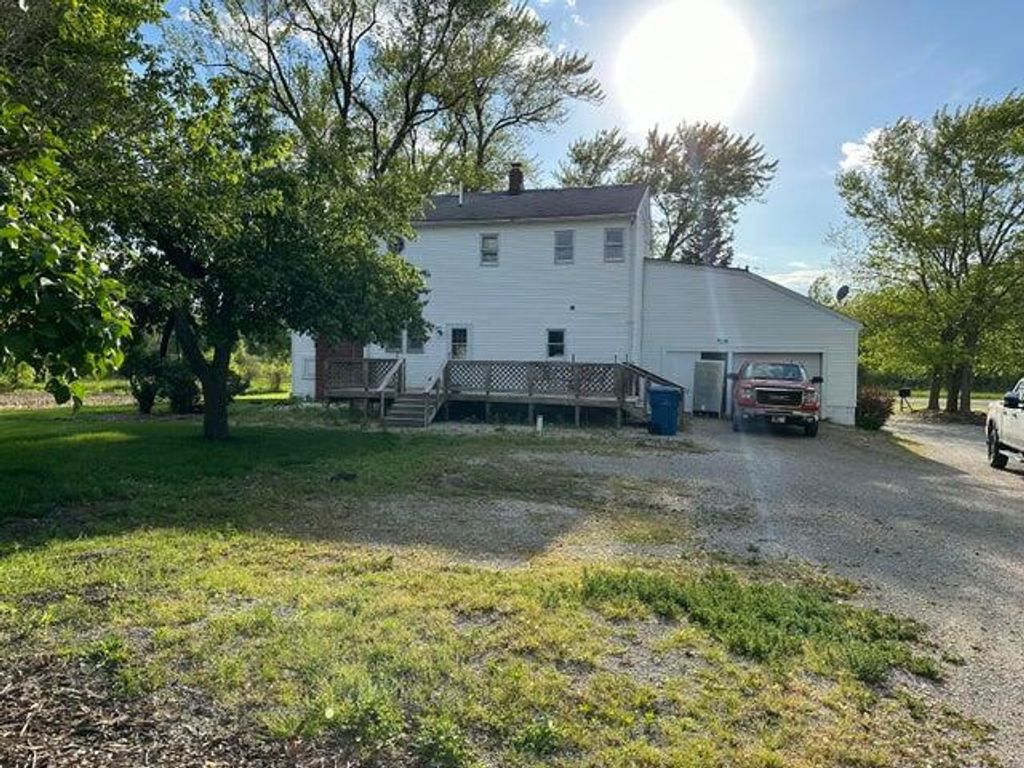 Photo of 16393 Hendricks Street, Lowell, IN 46356 (MLS # 833313)