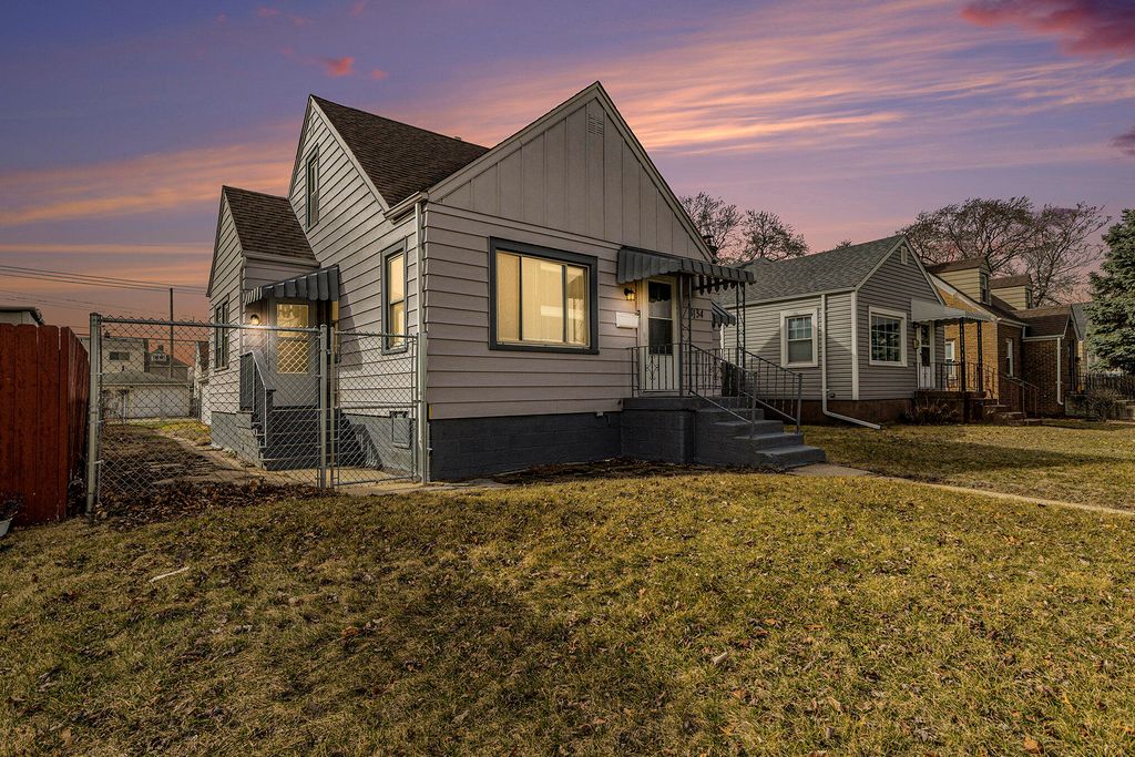 Photo of 3134 Cleveland Street, Hammond, IN 46323 (MLS # 832610)