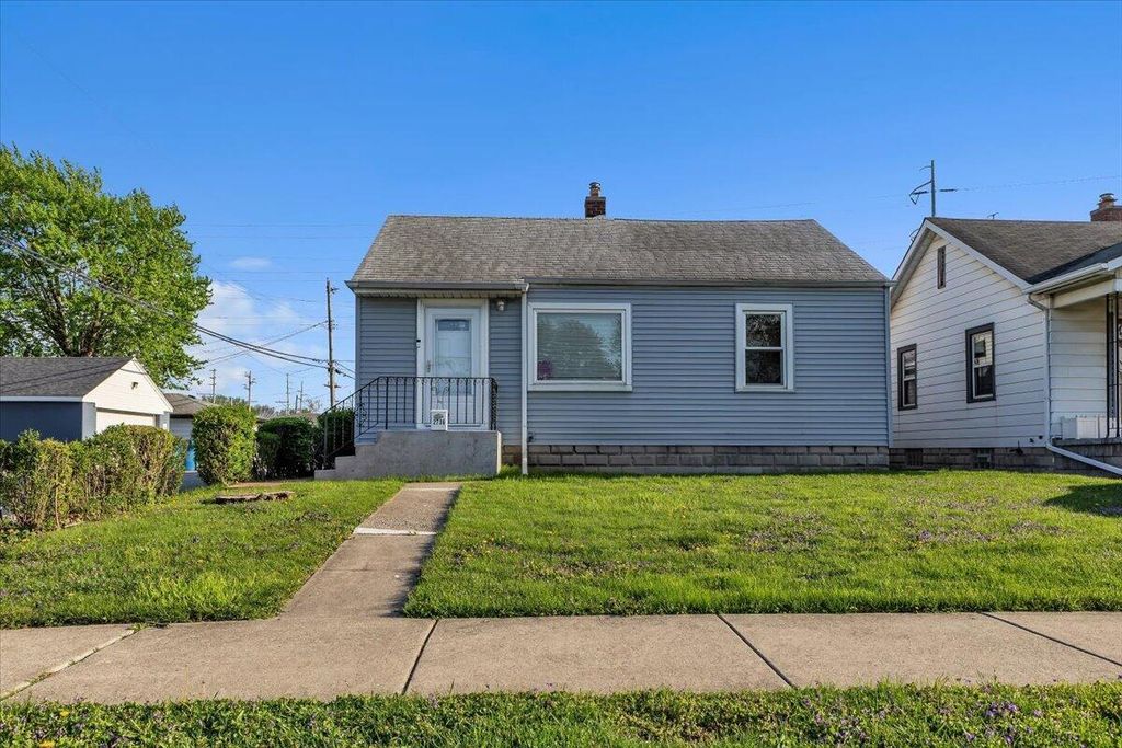 Photo of 2736 Ross Street, Highland, IN 46322 (MLS # 837959)