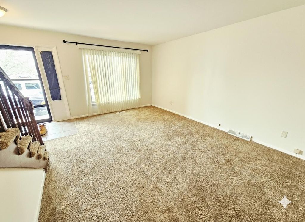 Photo of 749 Wellington Drive, Dyer, IN 46311 (MLS # 834698)