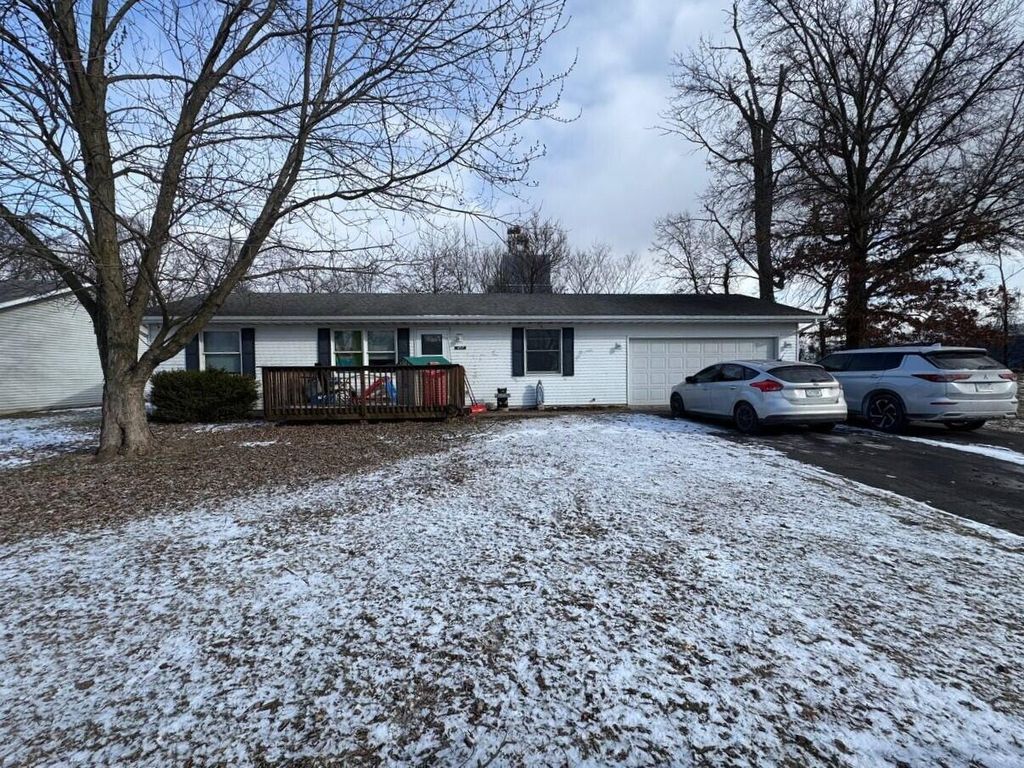 Photo of 1217 Daisy Street SE, DeMotte, IN 46310 (MLS # 833009)