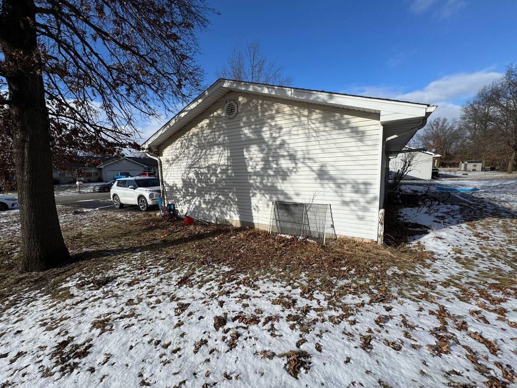 Photo of 1217 Daisy Street SE, DeMotte, IN 46310 (MLS # 833009)