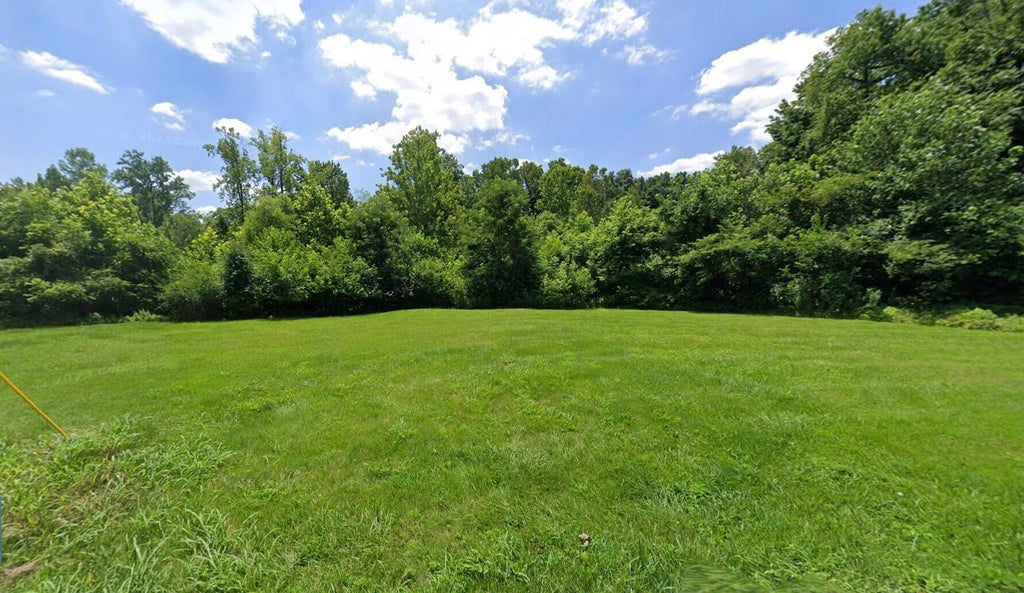 Photo of 408 Creek Road, Jeffersonville, IN 47130 (MLS # 845009)