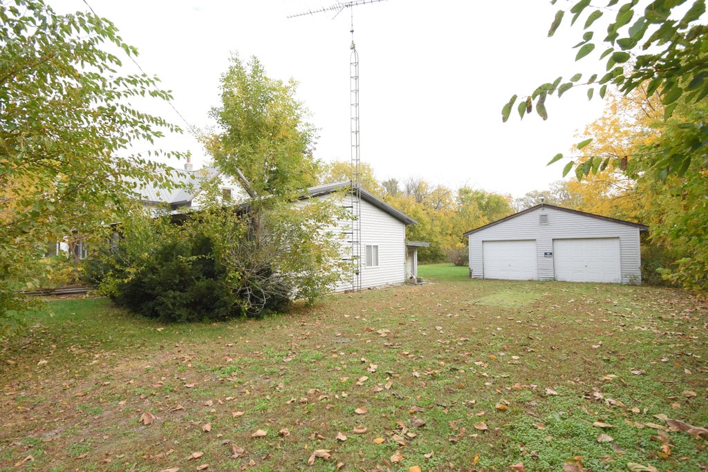 Photo of 407 N Illinois Street, Remington, IN 47977 (MLS # 847490)