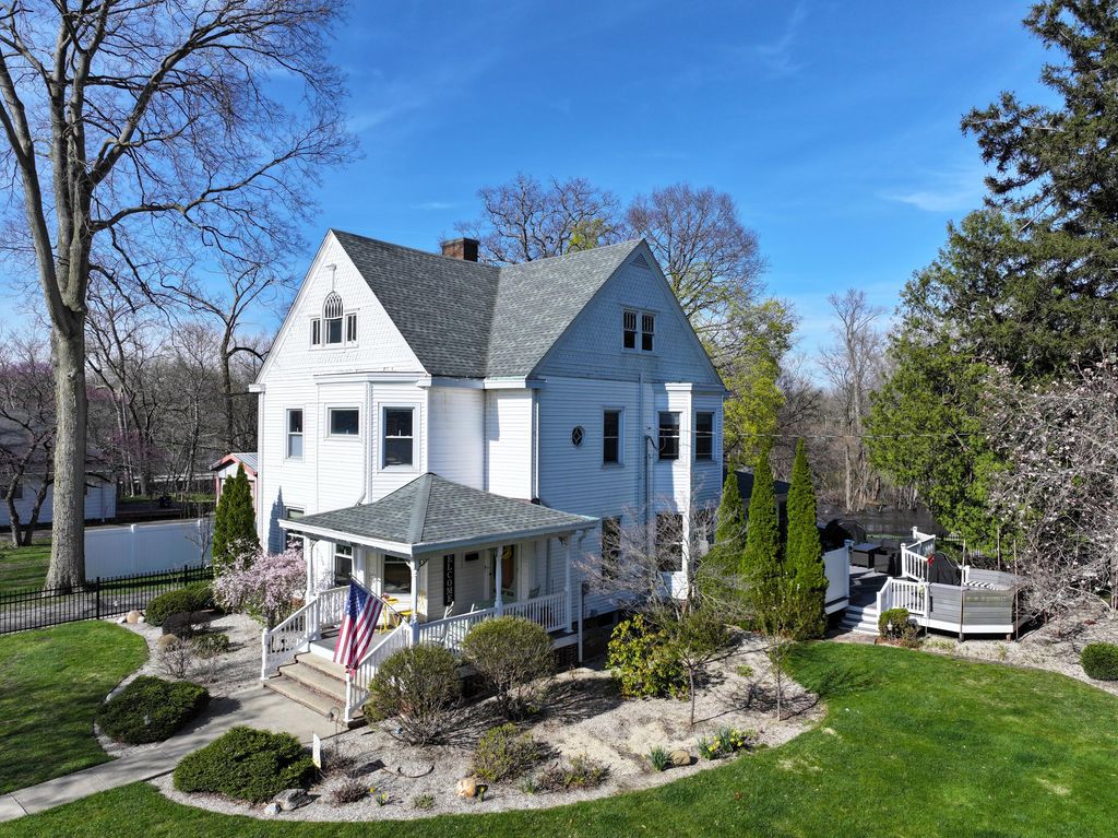 Photo of 417 S Riverside Drive, Winamac, IN 46996 (MLS # 836794)