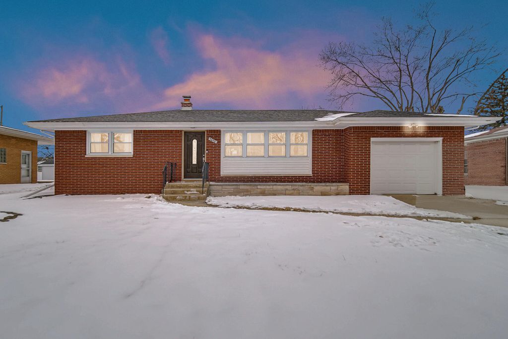 Photo of 5450 Pierce Street, Merrillville, IN 46410 (MLS # 833645)