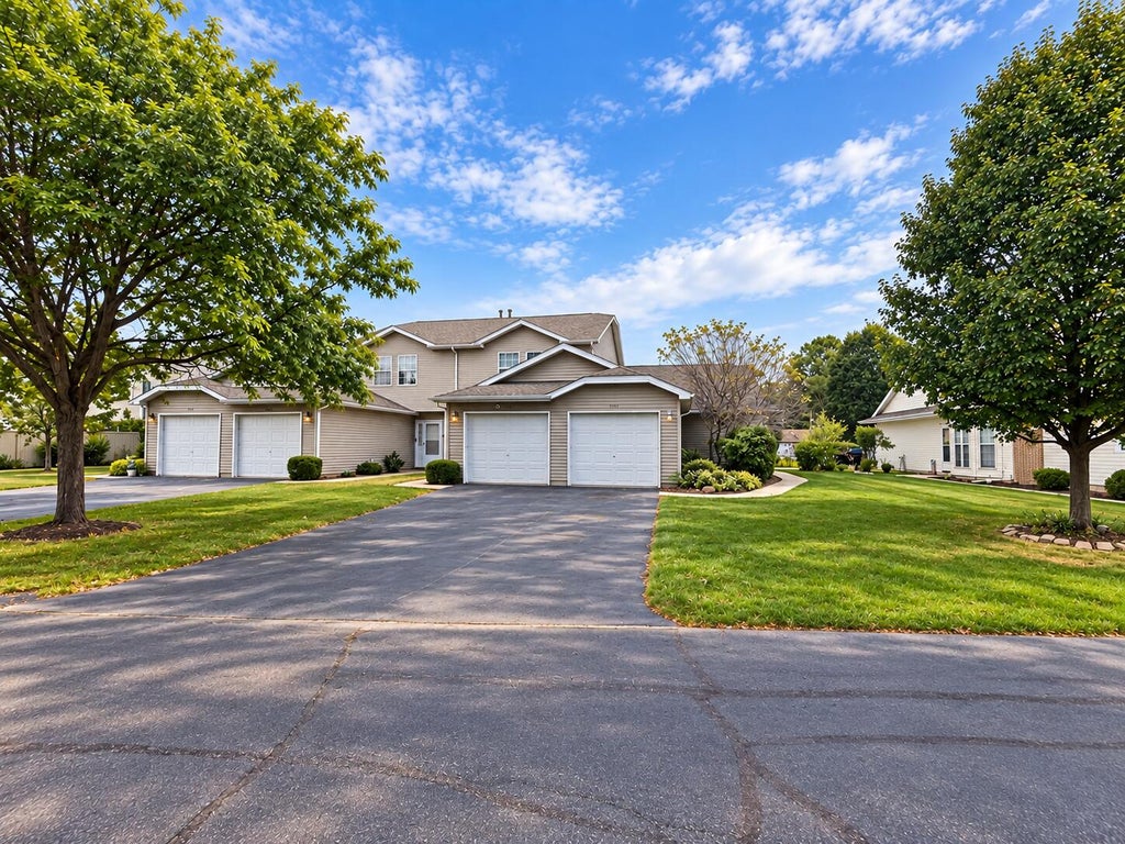 Photo of 1972 Laura Lane, Chesterton, IN 46304 (MLS # 845039)