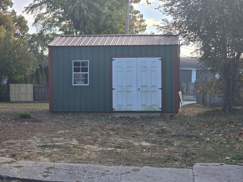 Photo of 21 E Grove Street, Wheatfield, IN 46392 (MLS # 830535)