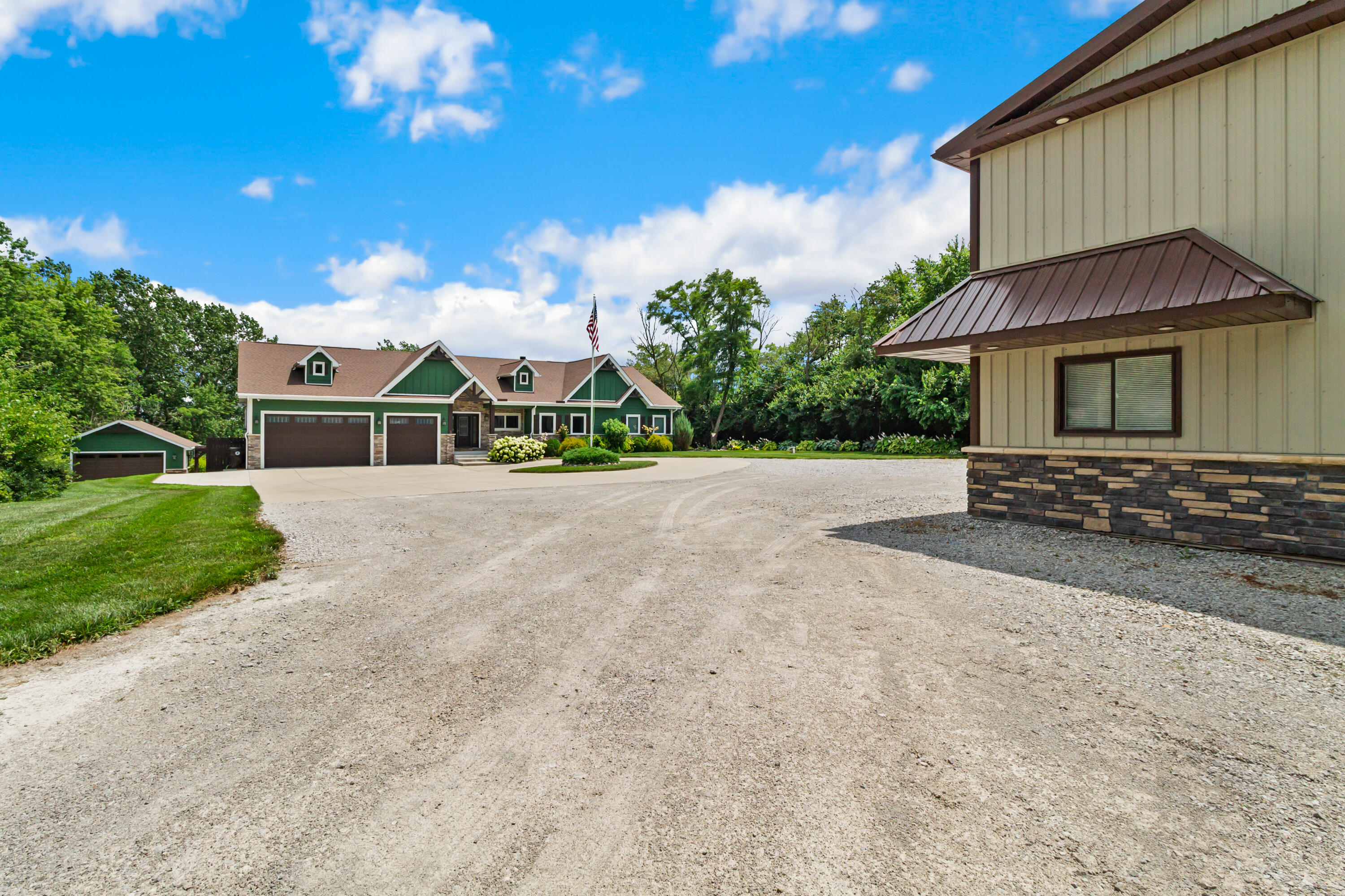 16489 Harrison Street