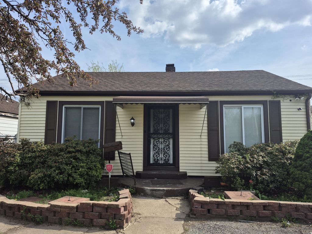 Photo of 3809 W 11th Avenue, Gary, IN 46404 (MLS # 839193)