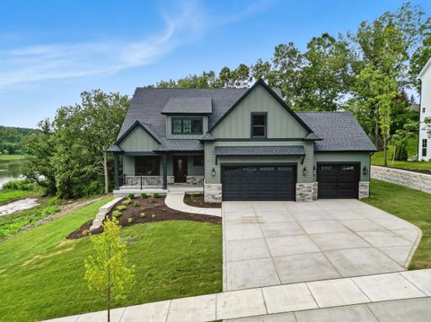 908 Mary Ellen Drive Crown Point IN 46307