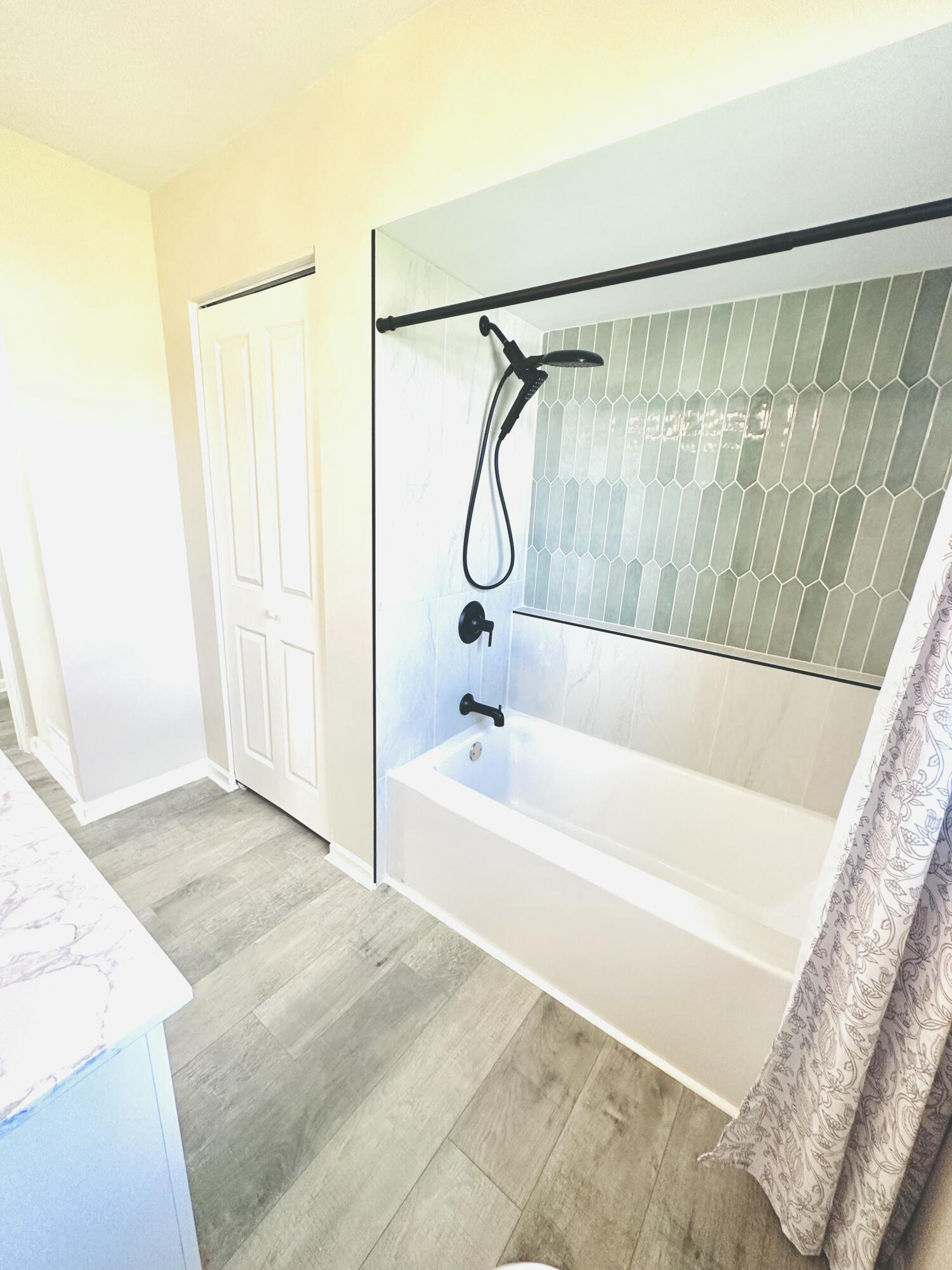 4142 S Grover Avenue