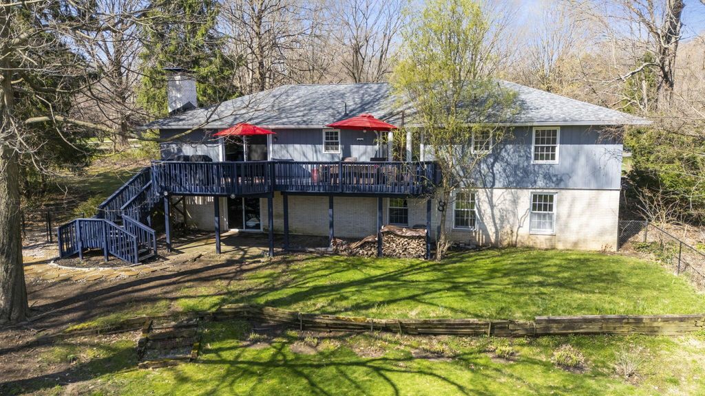 Photo of 167 N Woodland Drive, La Porte, IN 46350 (MLS # 836950)