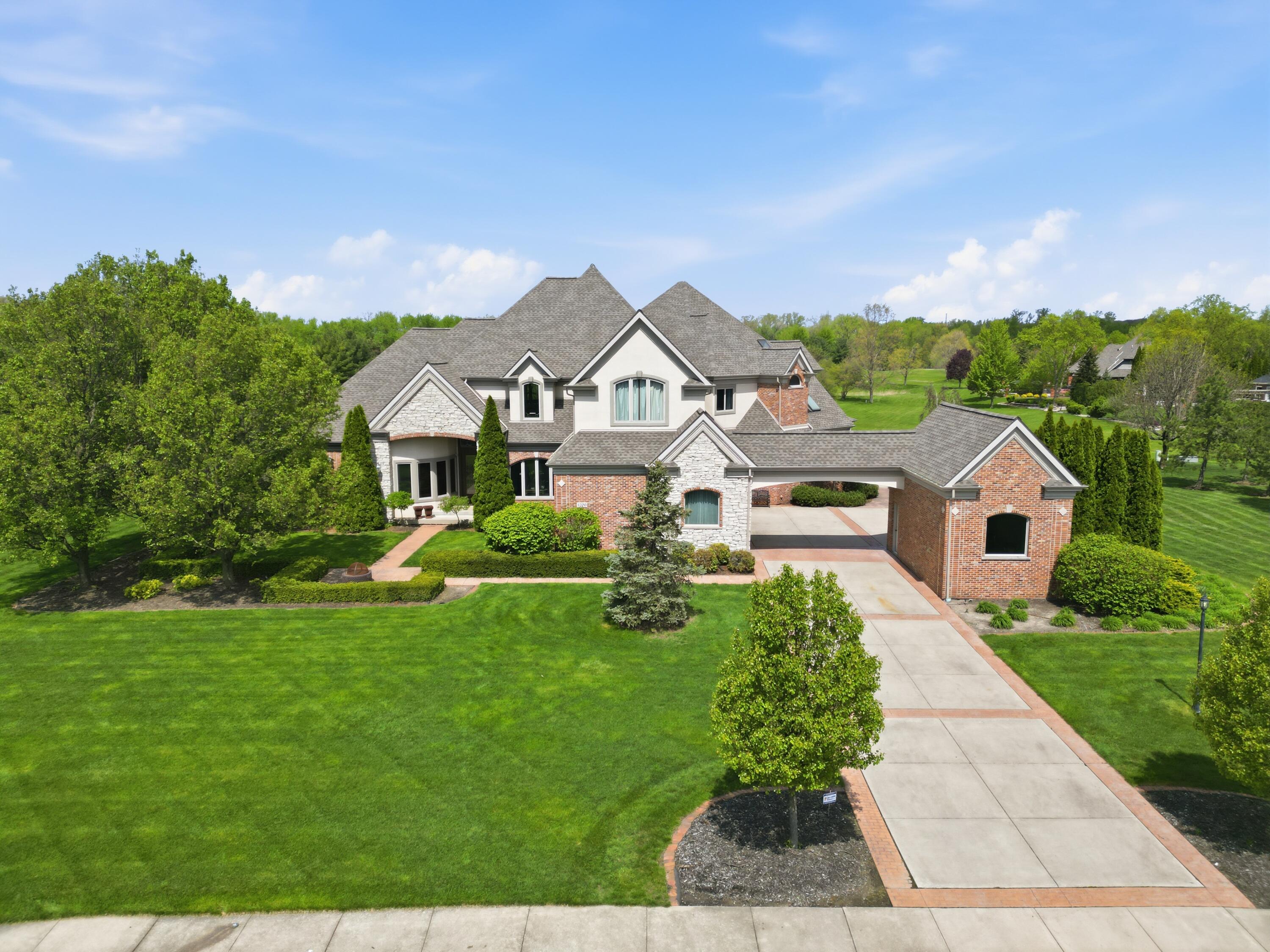 1200 White Hawk Drive