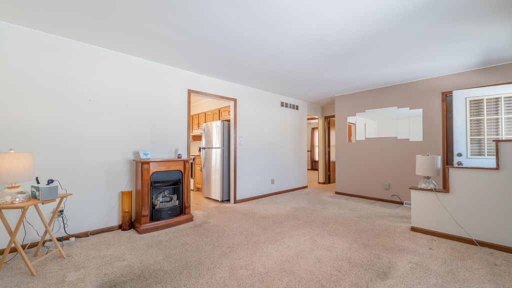 Photo of 9441 S State Line Road, Dyer, IN 46311 (MLS # 833700)