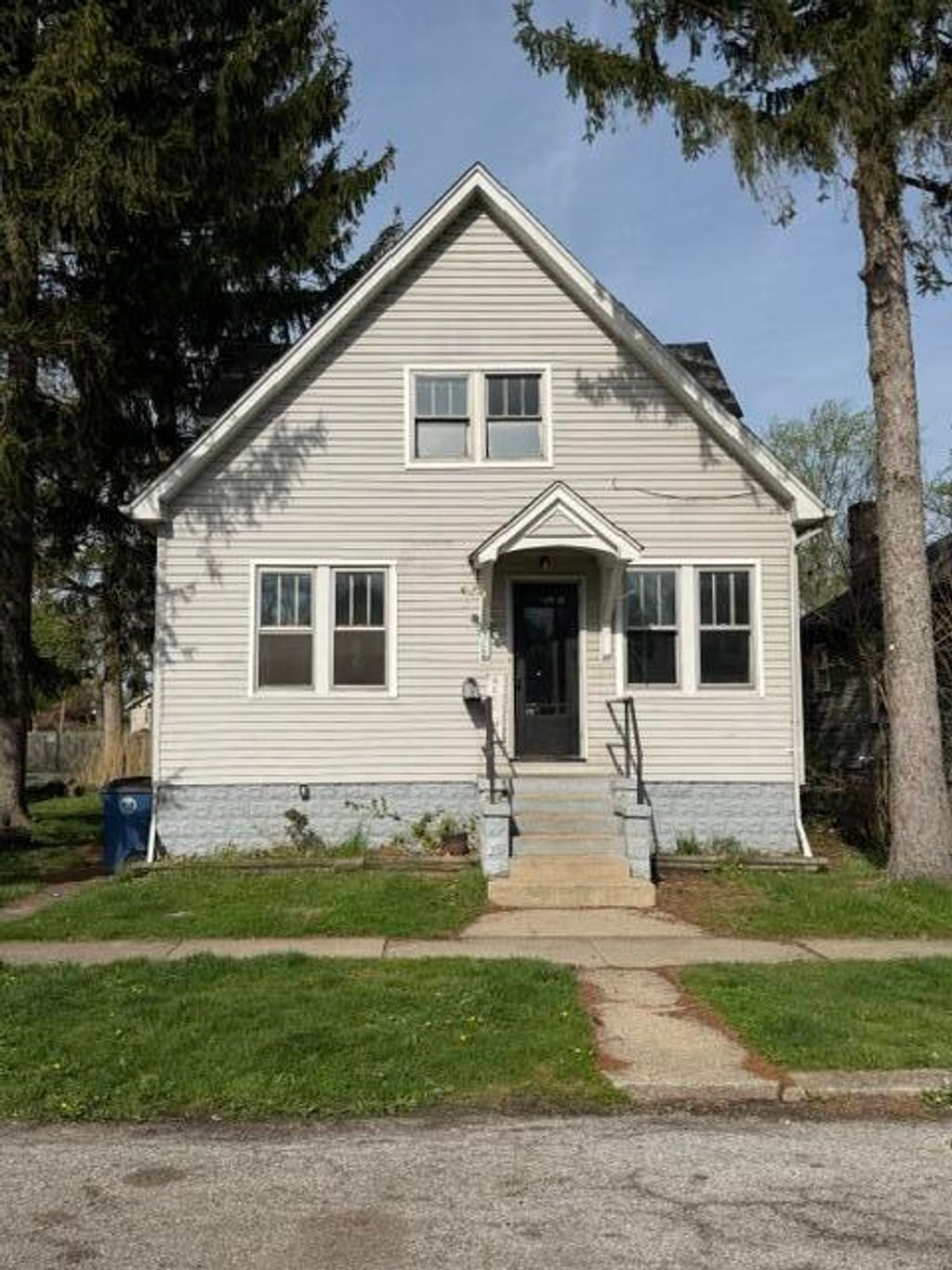 Photo of 2744 Fayette Street, Lake Station, IN 46405 (MLS # 837315)