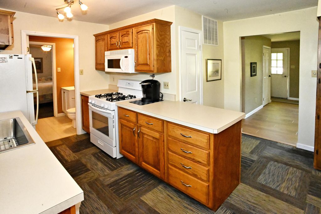 Photo of 2704 Kellee Court, Valparaiso, IN 46383 (MLS # 838734)