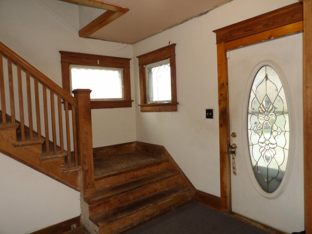 Photo of 1208 Jackson Street, La Porte, IN 46350 (MLS # 845662)