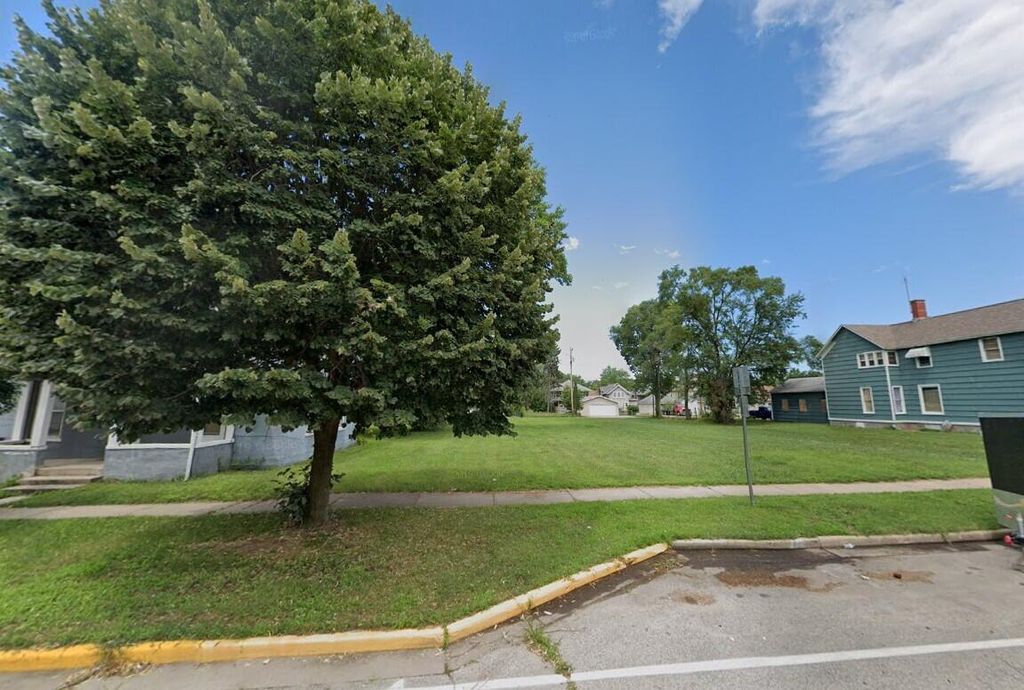 Photo of 634 W Marion Street, Elkhart, IN 46516 (MLS # 837300)