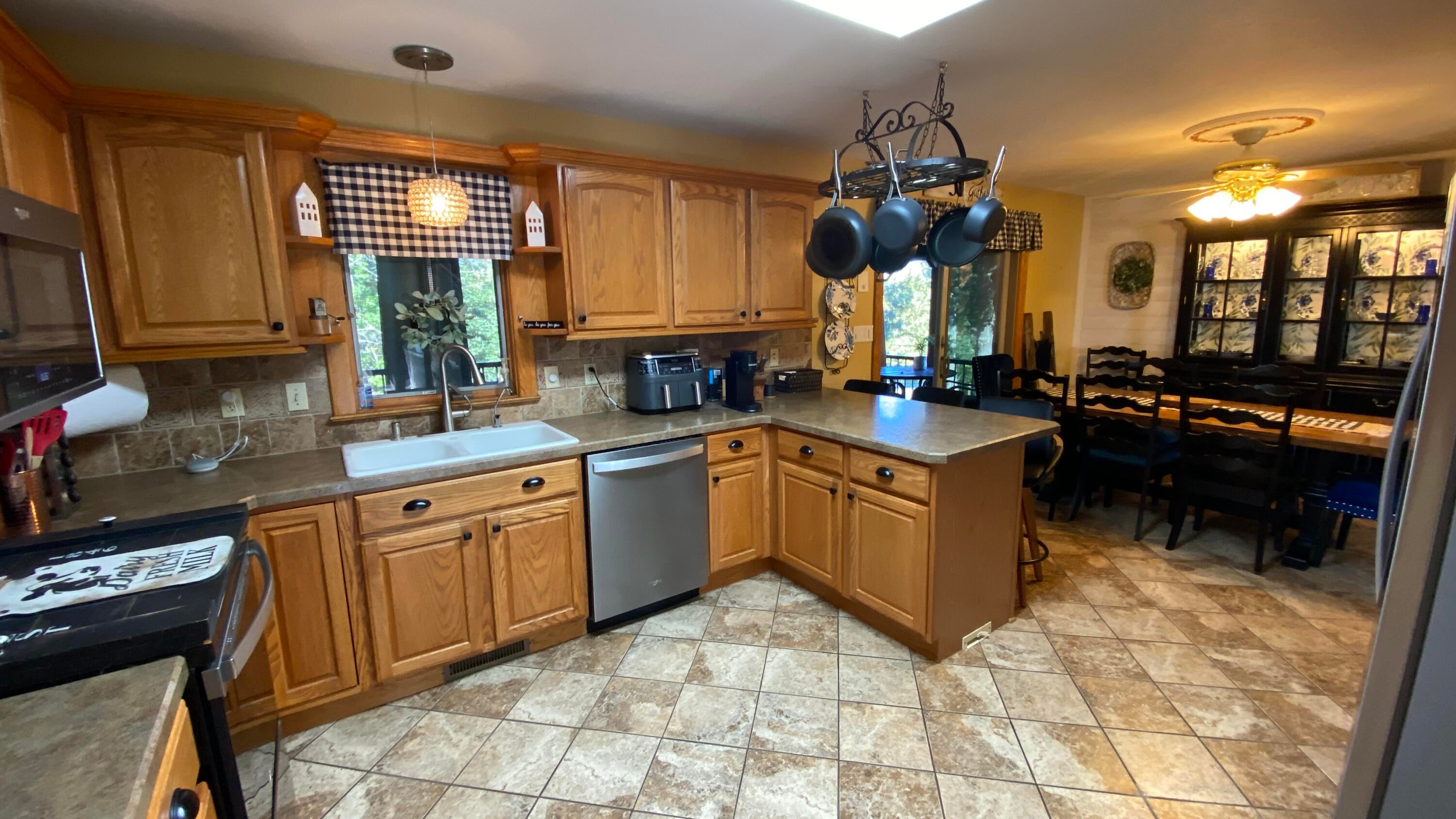 13310 Robin Drive