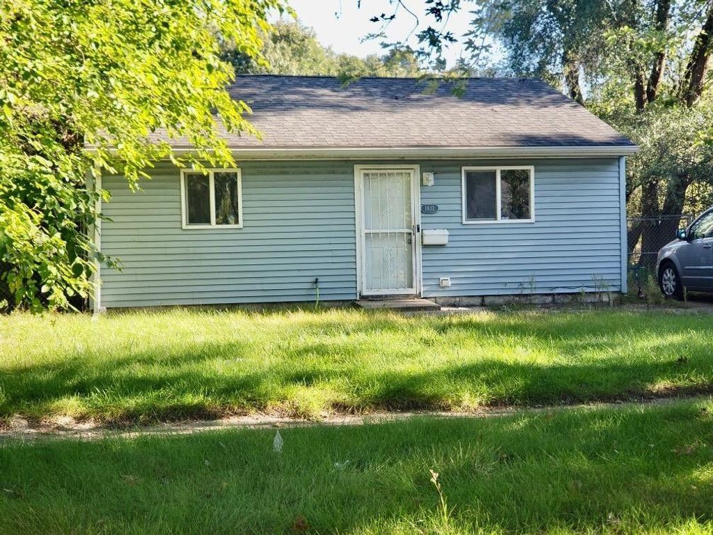 Photo of 1832 Central Drive, Gary, IN 46407 (MLS # 832542)